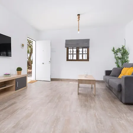 Home2book Casa Papa Retreat, Sunny Terrace & Bbq * 라 올리바